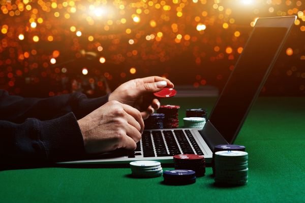 Màn hình trò chơi bắn cá trực tuyến 89bet4 với đồ họa đại dương sinh động và hiệu ứng neon sáng rực